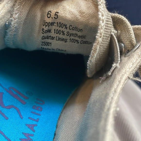 Blowfish Shoes, Tan in Color, Size 6.5 - Picture 4 of 4